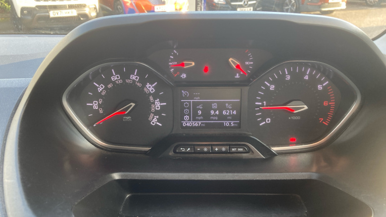 Peugeot Partner Standard Diesel 1000 1.5 BlueHDi 100 Professional Prem Van [6 Spd]